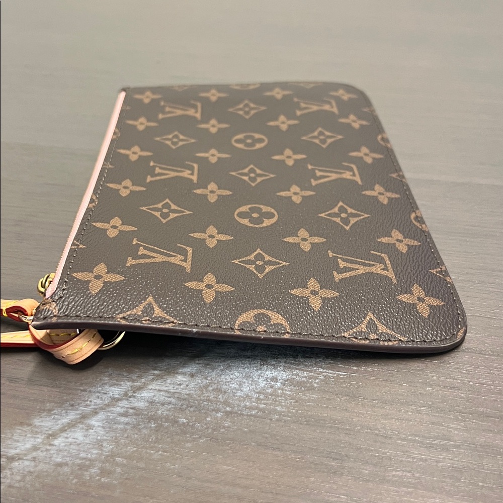 Louis Vuitton Monogram Pink Wristlet Neverfull GM EXCELLENT Condition Box & Bag - Picture 11 of 15